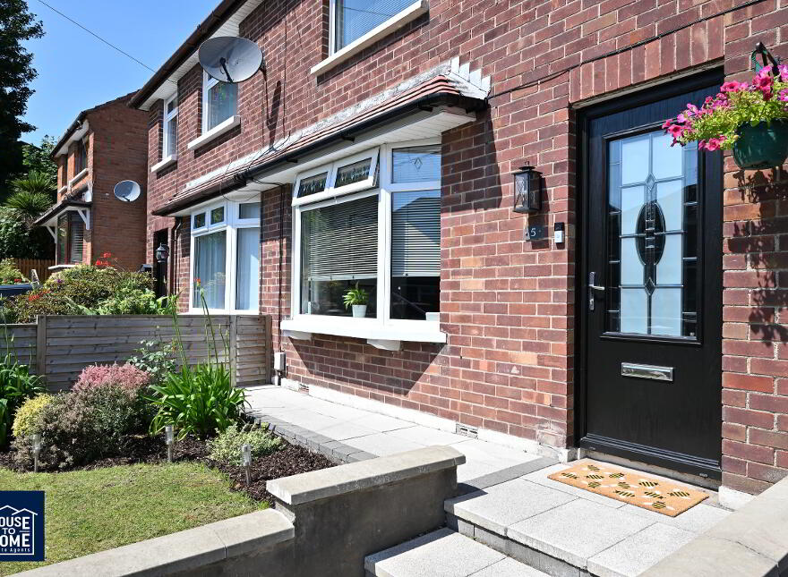 5 Lyndhurst Close, Belfast, BT13 3PF