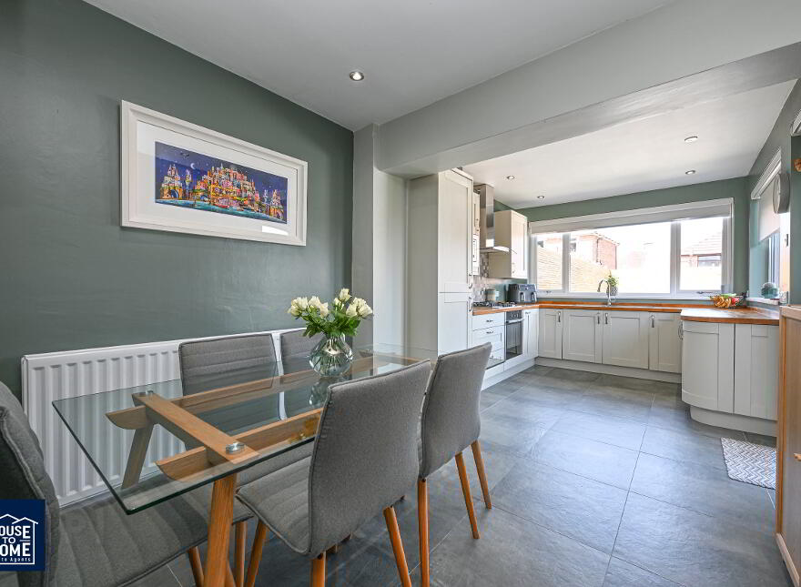 5 Lyndhurst Close, Belfast, BT13 3PF