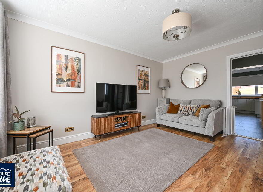 5 Lyndhurst Close, Belfast, BT13 3PF