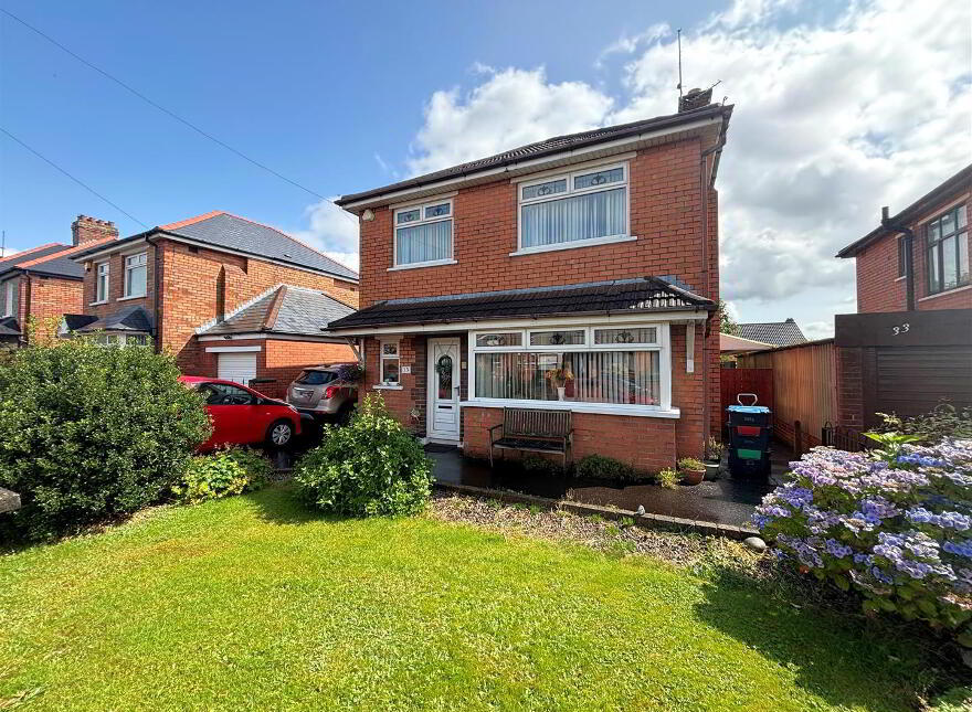 35 Dunkeld Gardens, Belfast, BT14 6NT