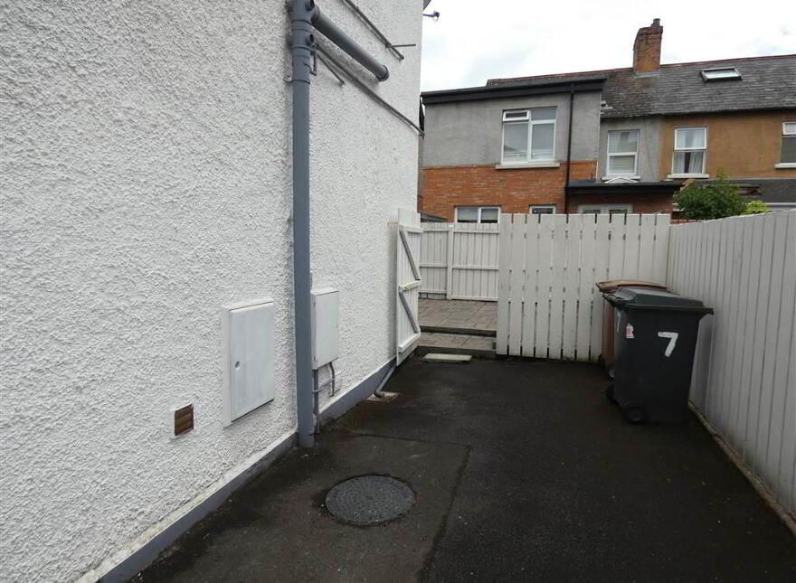 7 Ebrington Gardens, Ballyhackamore, Belfast, BT4 3BY