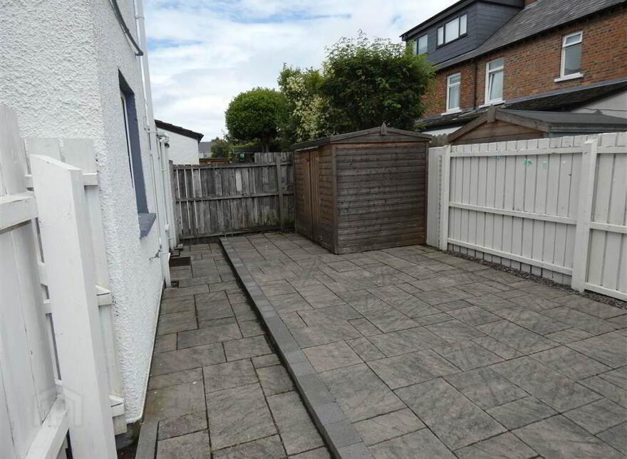 7 Ebrington Gardens, Ballyhackamore, Belfast, BT4 3BY