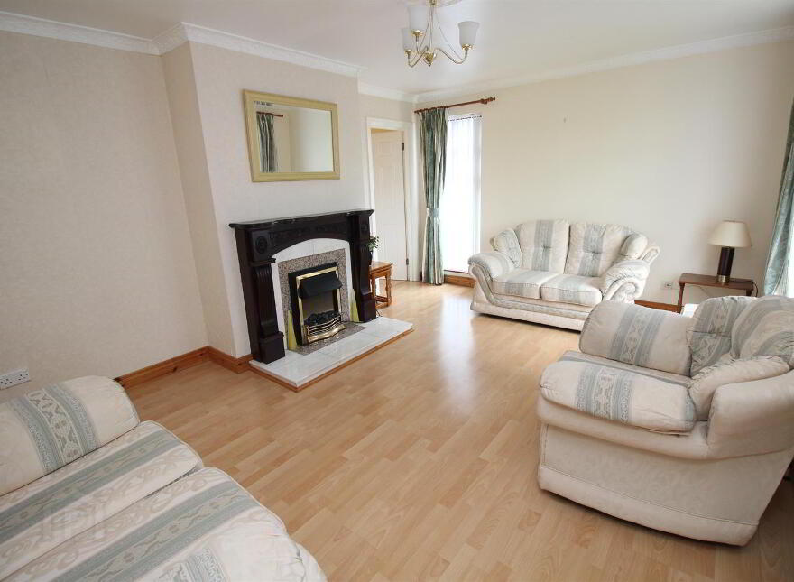 33 Ravelston Avenue, Carnmoney, Newtownabbey, BT36 6PF