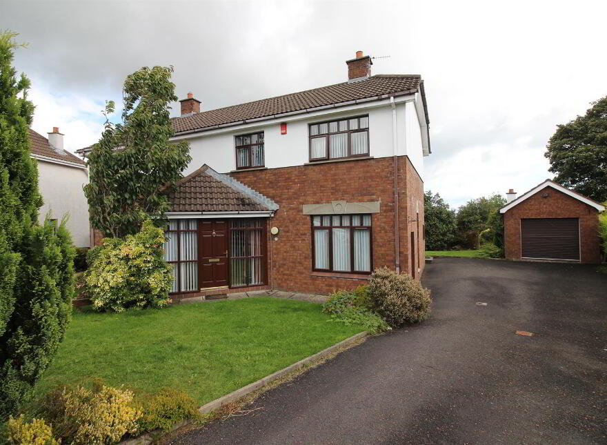 33 Ravelston Avenue, Carnmoney, Newtownabbey, BT36 6PF photo