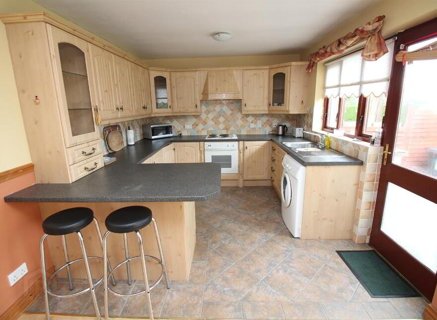 33 Ravelston Avenue, Carnmoney, Newtownabbey, BT36 6PF