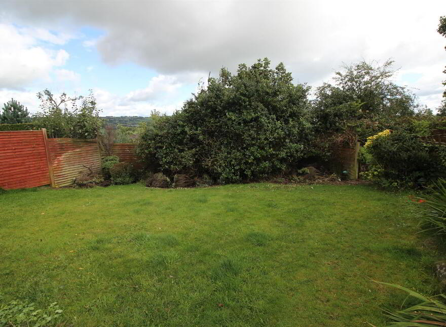 33 Ravelston Avenue, Carnmoney, Newtownabbey, BT36 6PF