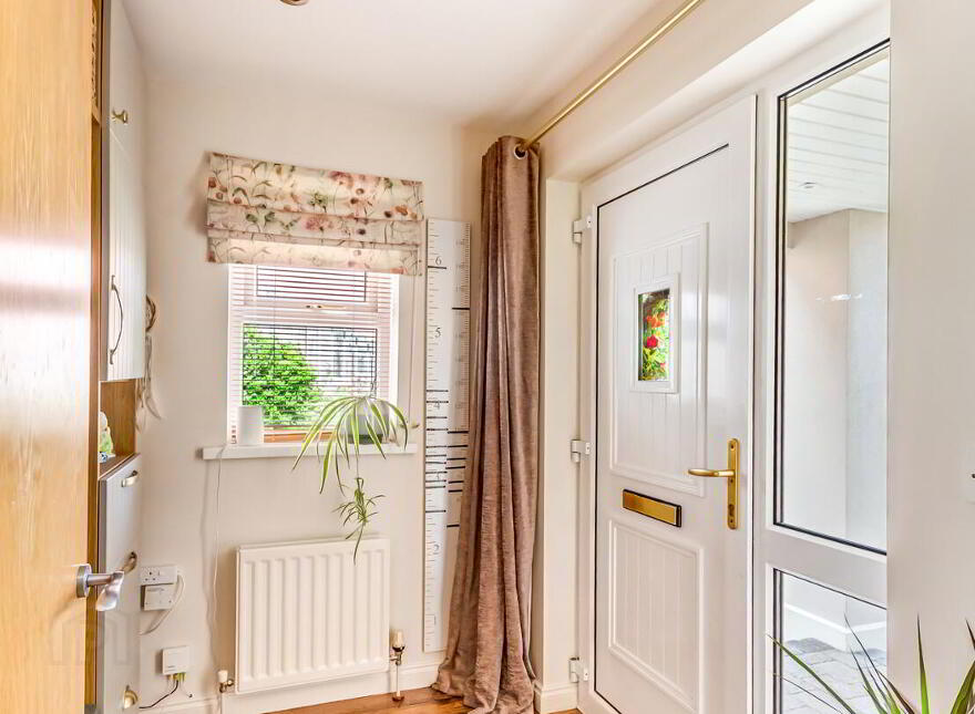 2 Todds Hill Park, Saintfield, Ballynahinch, BT24 7FB
