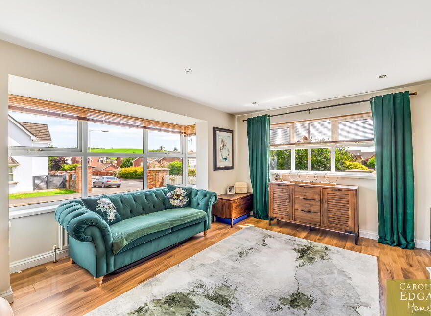 2 Todds Hill Park, Saintfield, Ballynahinch, BT24 7FB