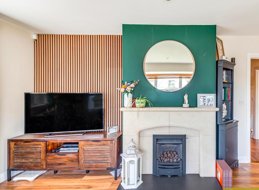 2 Todds Hill Park, Saintfield, Ballynahinch, BT24 7FB