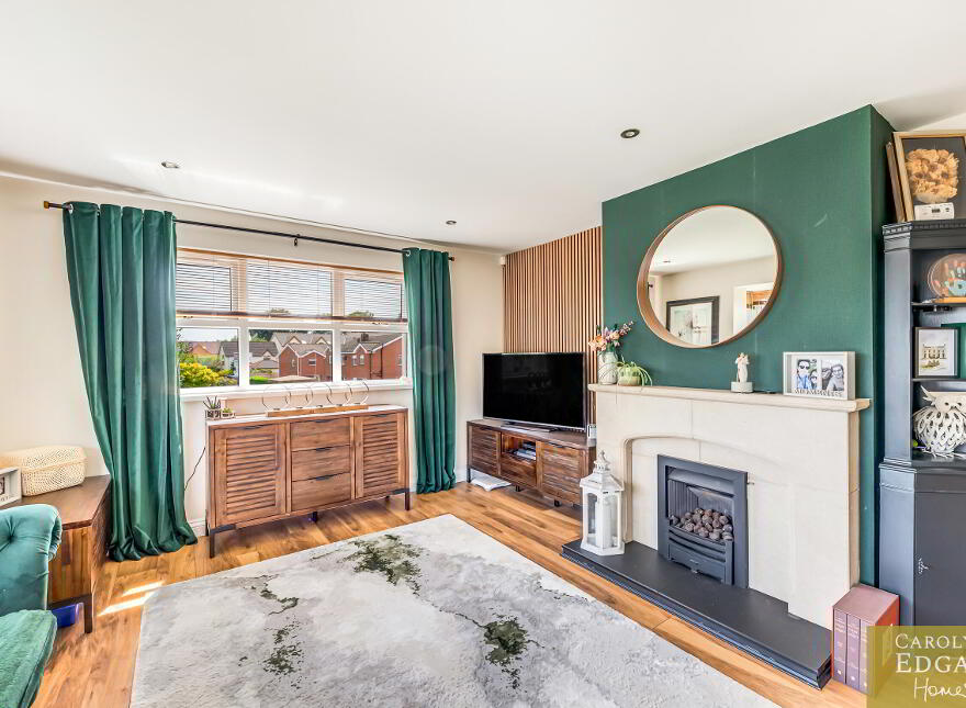 2 Todds Hill Park, Saintfield, Ballynahinch, BT24 7FB