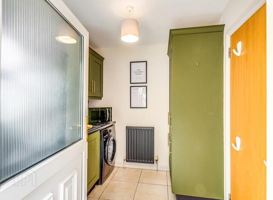 2 Todds Hill Park, Saintfield, Ballynahinch, BT24 7FB