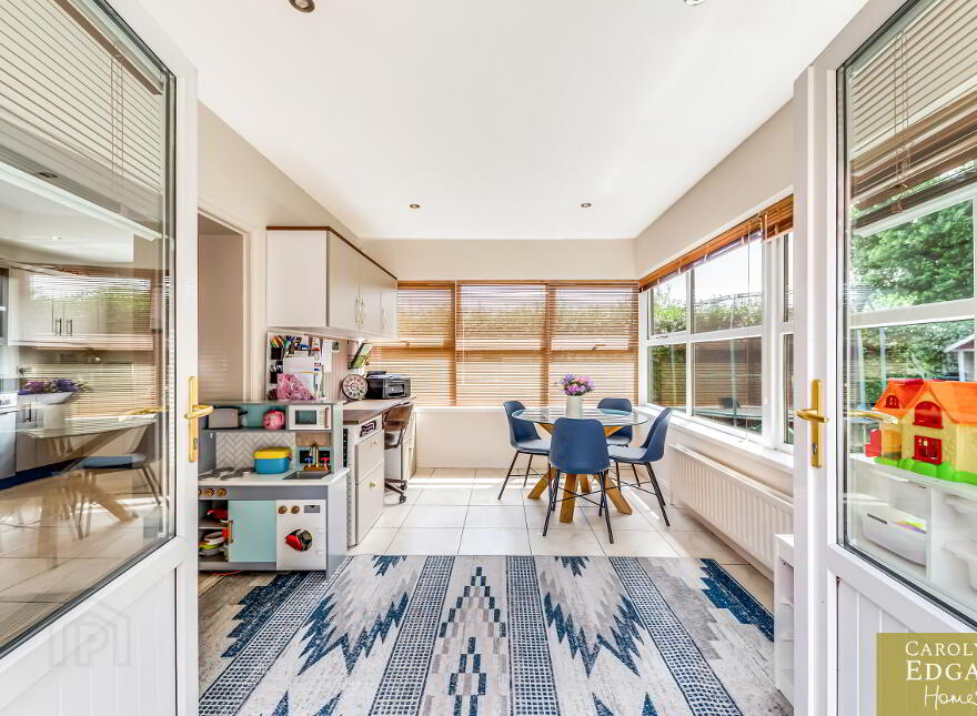 2 Todds Hill Park, Saintfield, Ballynahinch, BT24 7FB
