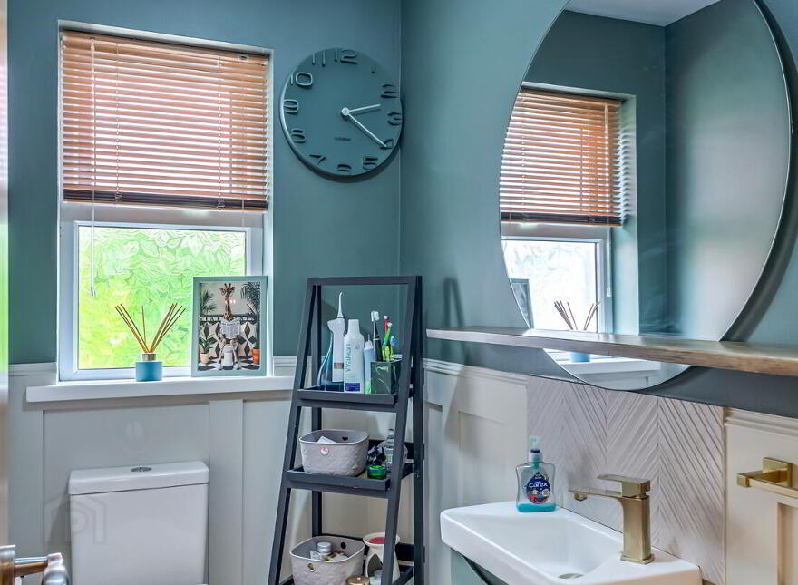 2 Todds Hill Park, Saintfield, Ballynahinch, BT24 7FB
