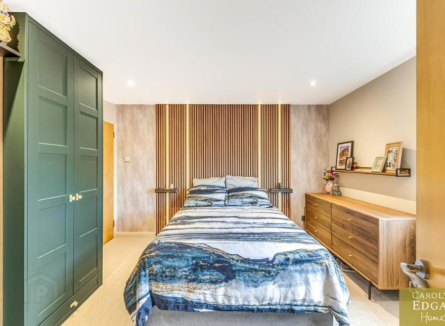 2 Todds Hill Park, Saintfield, Ballynahinch, BT24 7FB