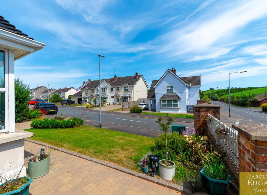 2 Todds Hill Park, Saintfield, Ballynahinch, BT24 7FB