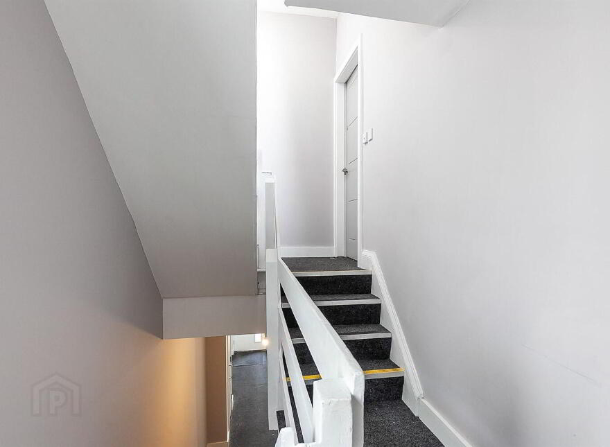 Apartment 2 153 Albertbridge Road, Belfast, BT5 4PS