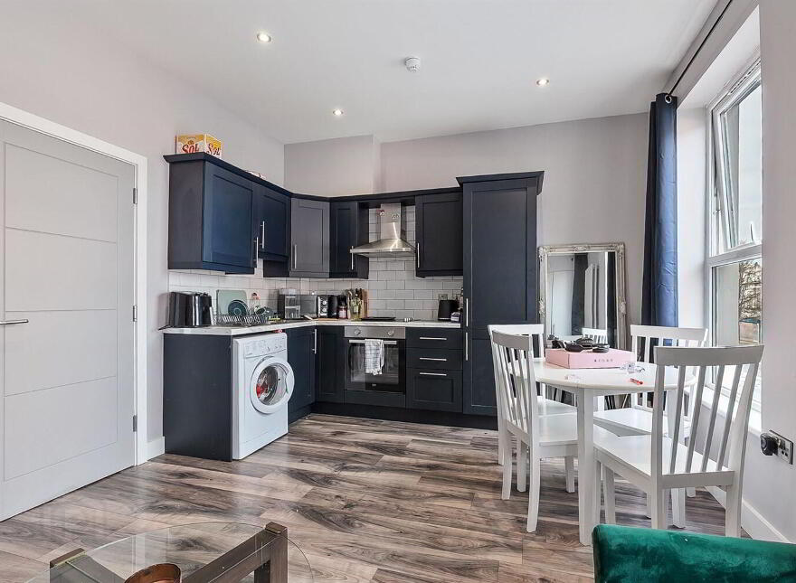 Apartment 2 153 Albertbridge Road, Belfast, BT5 4PS