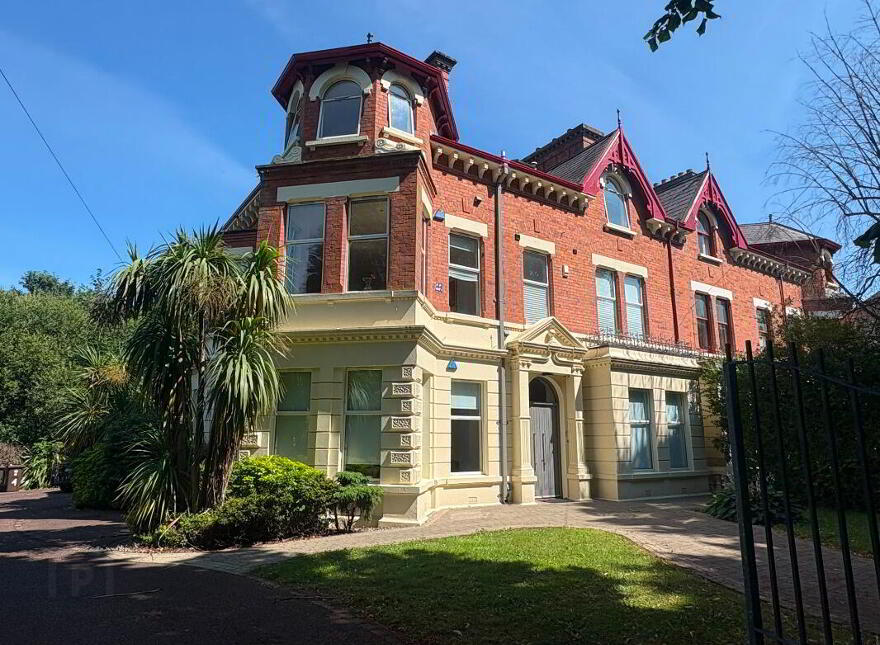 Apt 4, 6 Sans Souci Park, Belfast, BT9 5BZ photo