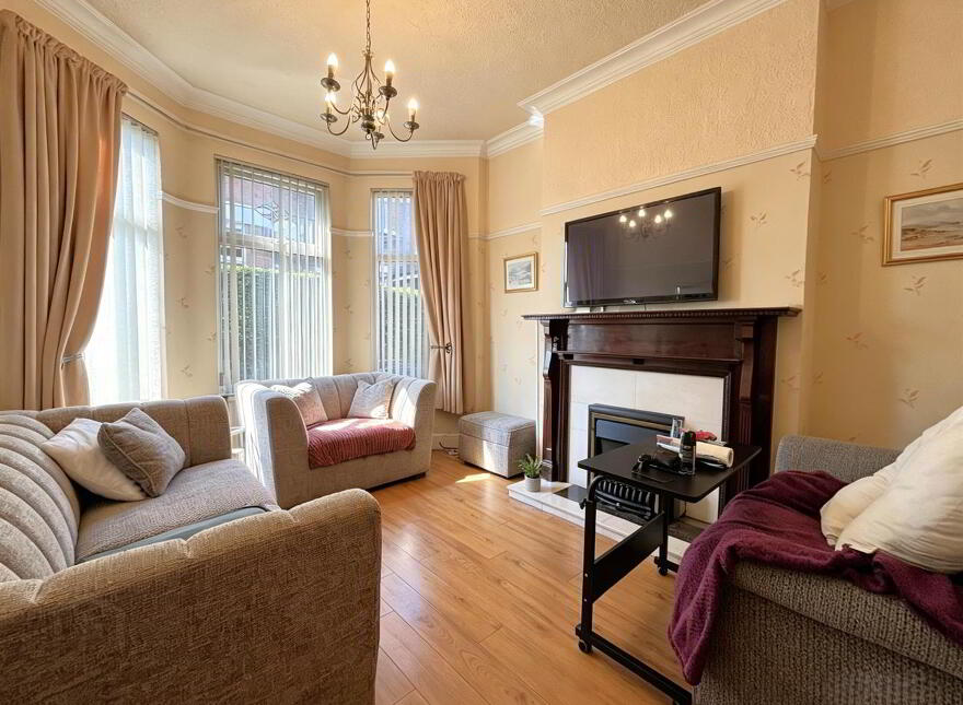 23 Thirlmere Gardens, Belfast, BT15 5EF