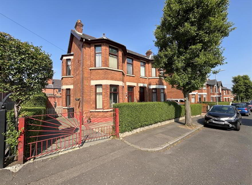 23 Thirlmere Gardens, Belfast, BT15 5EF
