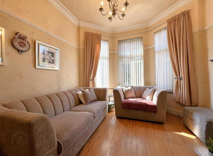 23 Thirlmere Gardens, Belfast, BT15 5EF