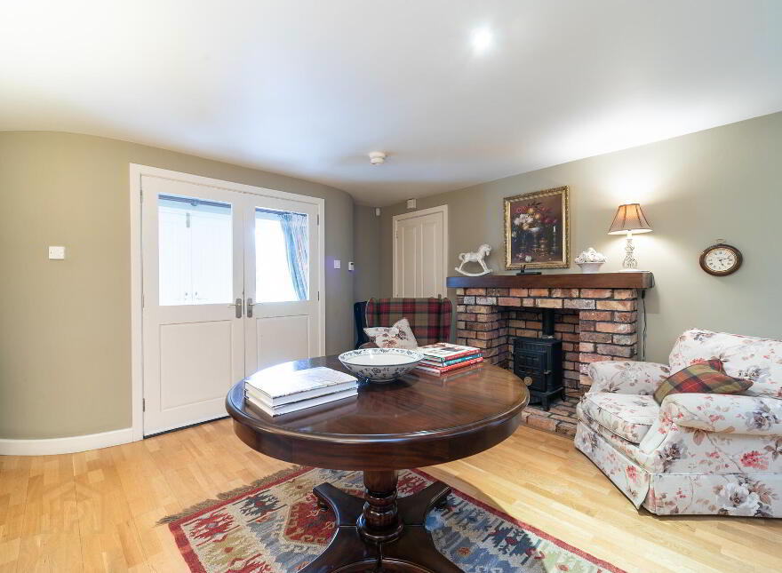 1 Oaklands, Hillsborough, BT26 6HZ