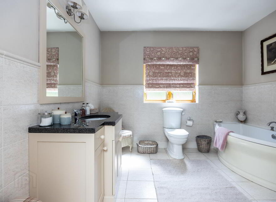 1 Oaklands, Hillsborough, BT26 6HZ