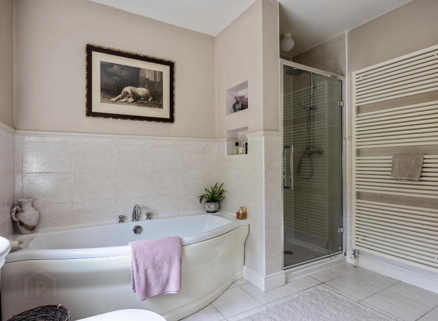 1 Oaklands, Hillsborough, BT26 6HZ