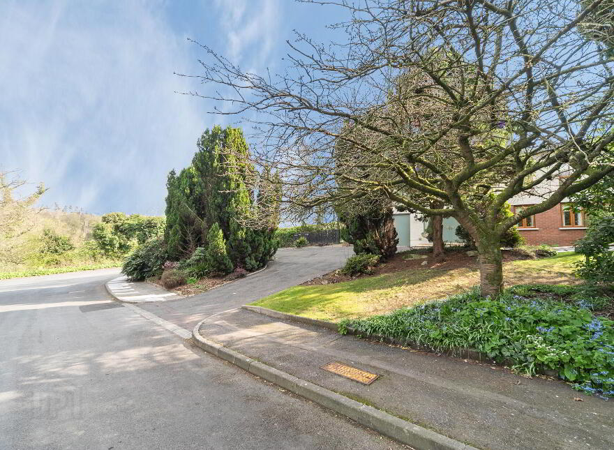 1 Oaklands, Hillsborough, BT26 6HZ