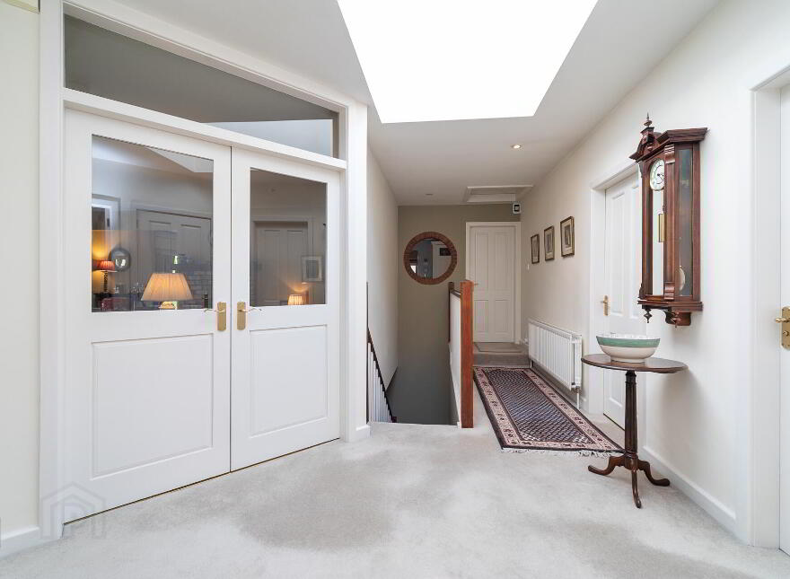 1 Oaklands, Hillsborough, BT26 6HZ