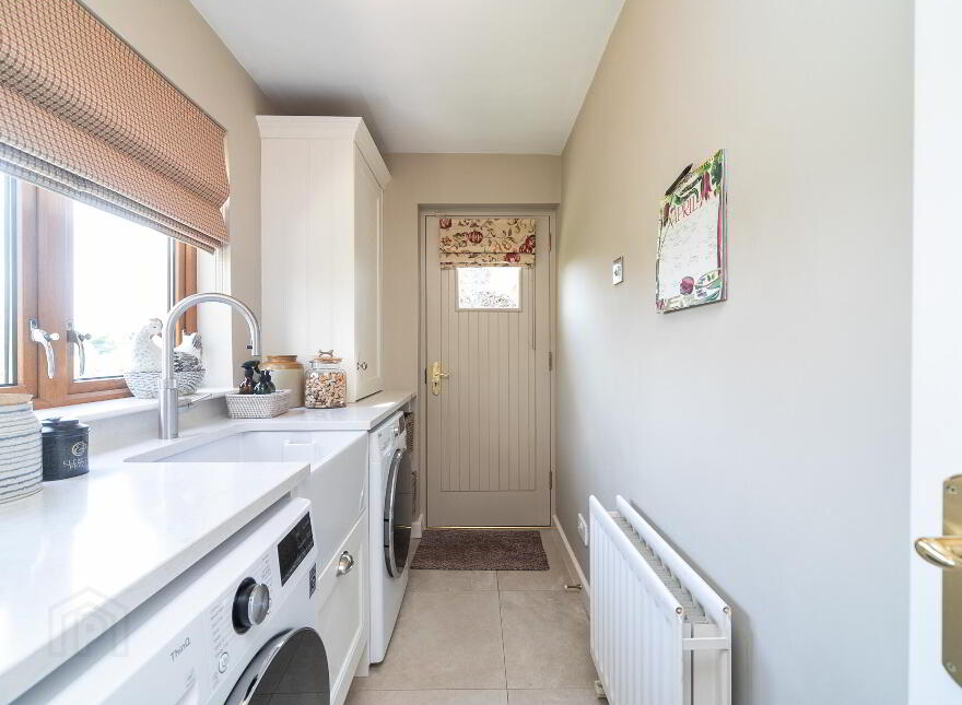 1 Oaklands, Hillsborough, BT26 6HZ
