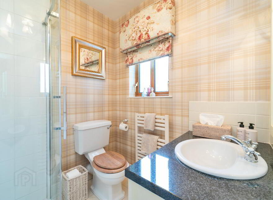 1 Oaklands, Hillsborough, BT26 6HZ