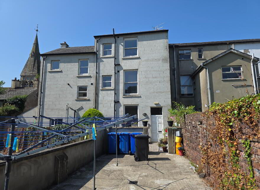 (1 Bed) 39 Bowling Green, Strabane, BT82 8BW