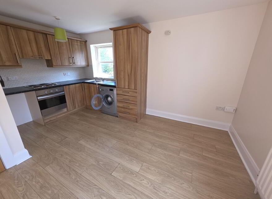 (1 Bed) 39 Bowling Green, Strabane, BT82 8BW