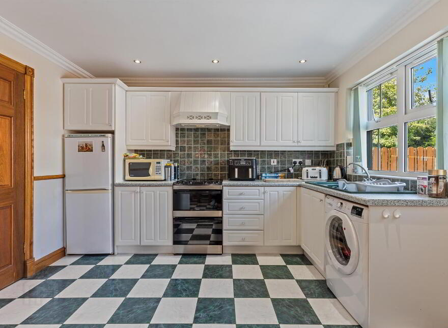 30 Cairndore Grange, Newtownards, BT23 8PD