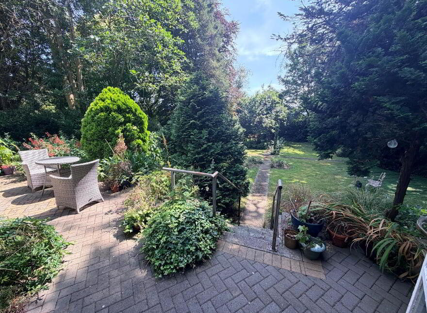 Saint Martin's Crosslee, Ballinlough Road, Ballinlough, T12VFE4