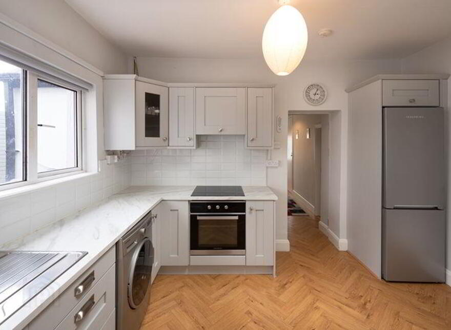 Strawhall, Monkstown, T12DYH1