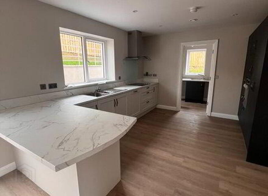 1 Cnoic Alainn, Cootehill, H16TW14
