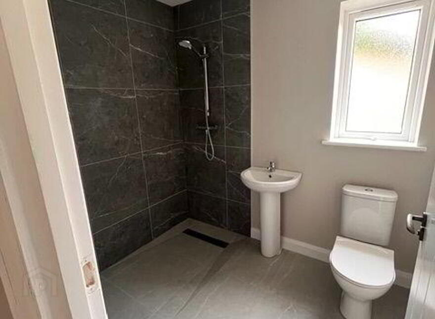 1 Cnoic Alainn, Cootehill, H16TW14
