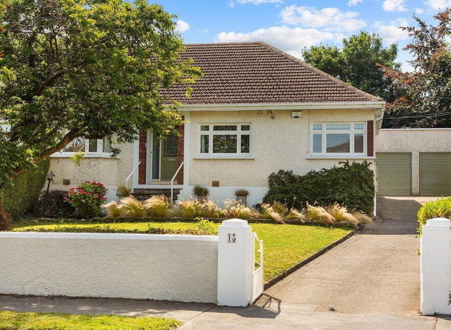 15 Seafield Crescent, Booterstown, A94TX37