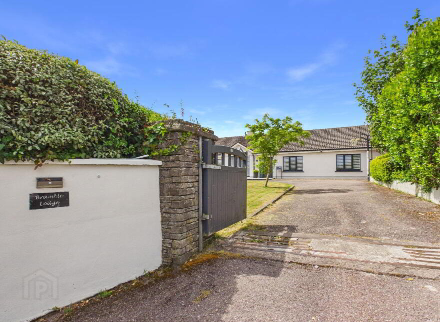 Bramble Lodge, East Ferry, Cobh, P24TN60