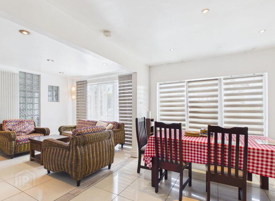 Bramble Lodge, East Ferry, Cobh, P24TN60