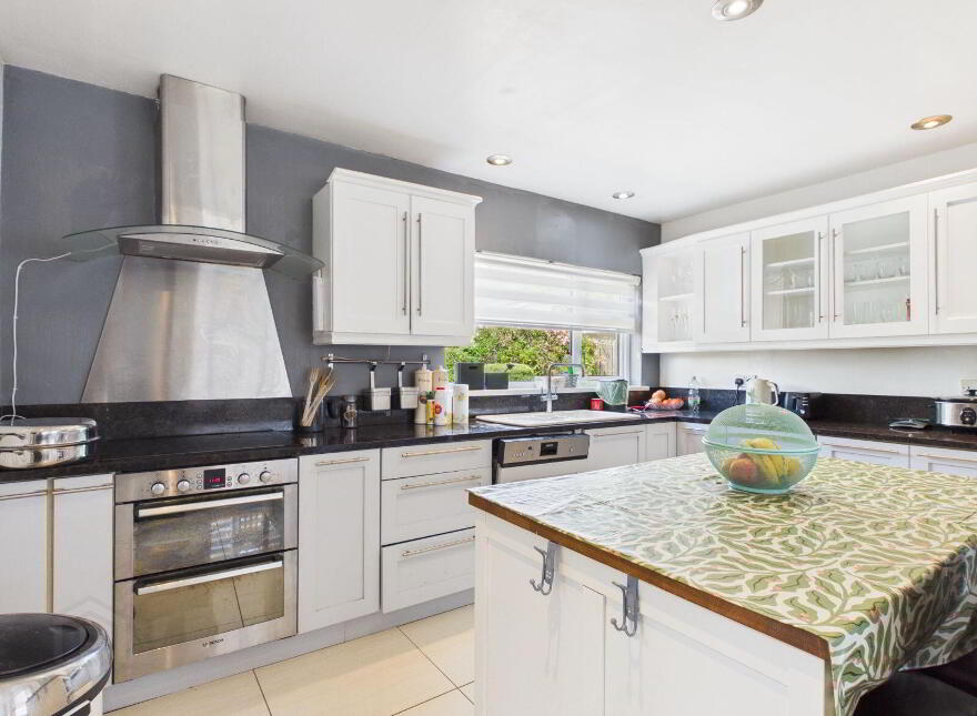 Bramble Lodge, East Ferry, Cobh, P24TN60