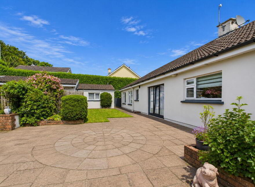 Bramble Lodge, East Ferry, Cobh, P24TN60