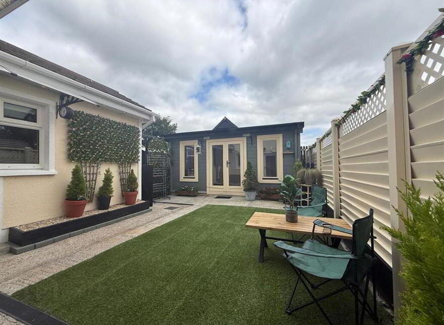 4 Hanley Avenue, Loughglynn, Loughglynn, F45RP08
