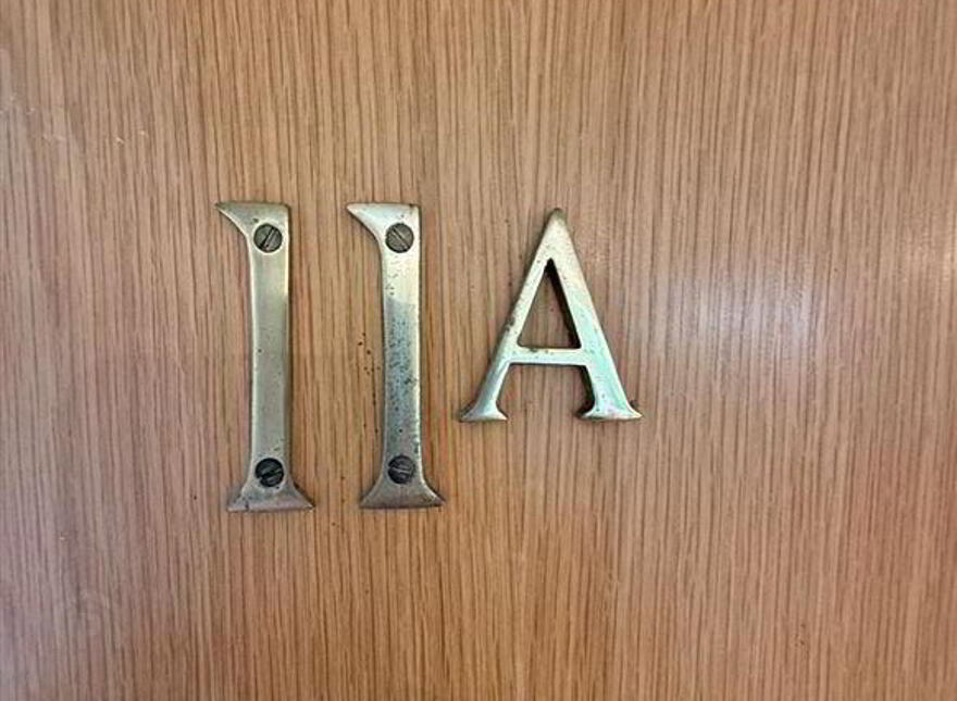 Apt 11A, Brooklawn, Ballaghaderreen, F45V129