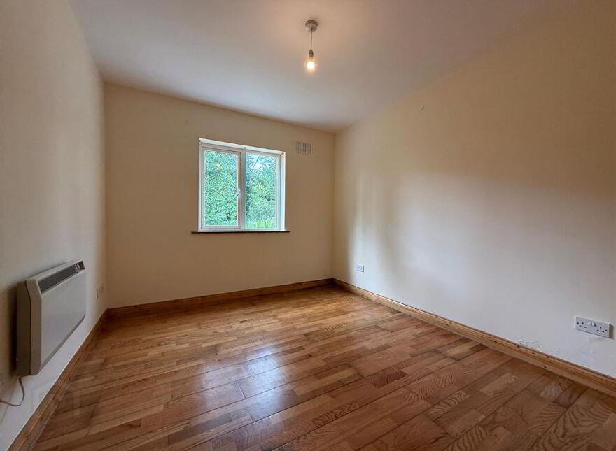 Apt 11A, Brooklawn, Ballaghaderreen, F45V129