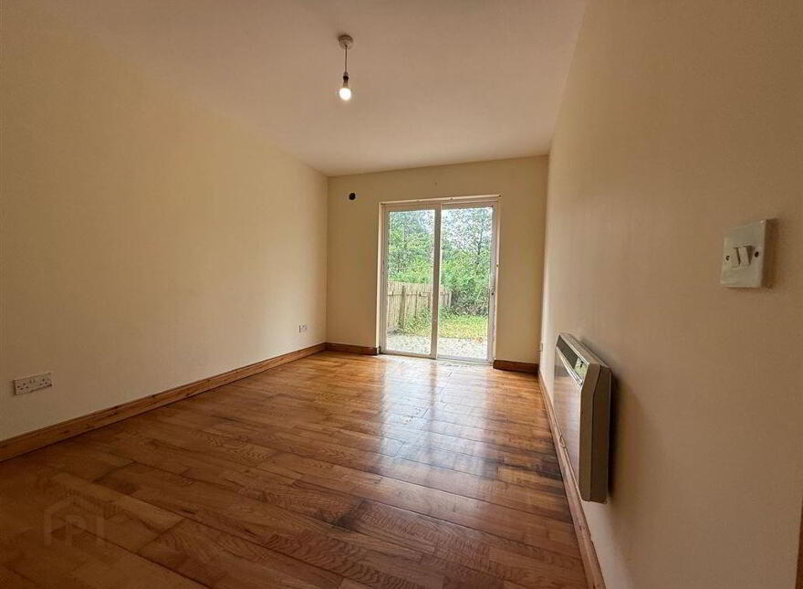 Apt 11A, Brooklawn, Ballaghaderreen, F45V129