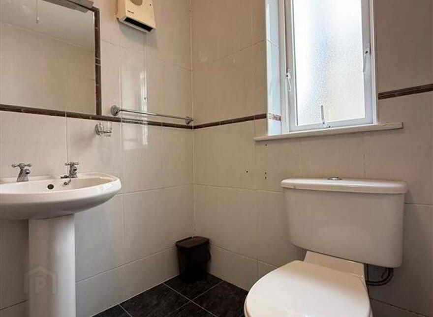 Apt 11A, Brooklawn, Ballaghaderreen, F45V129