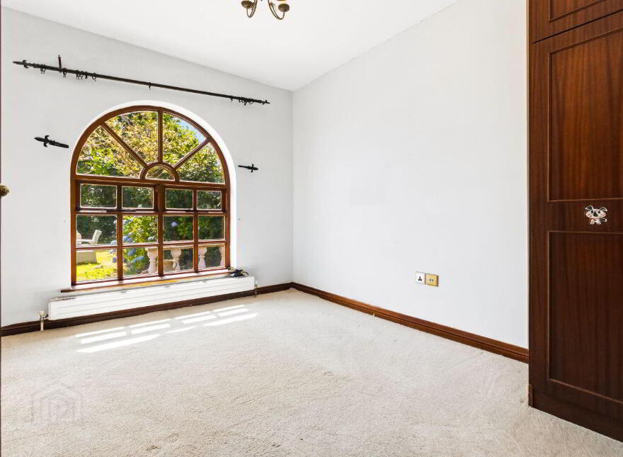 Lisaniska, Windmill Hill, Youghal, P36V489
